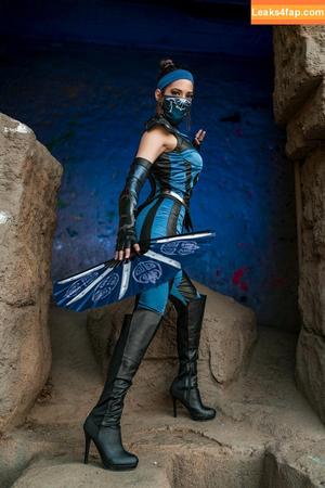 Kara Corvus photo #0063