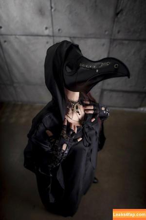 Kara Corvus photo #0100
