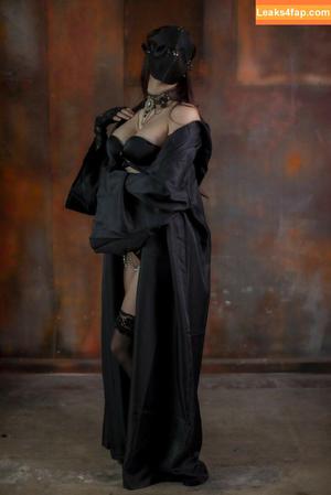 Kara Corvus photo #0120