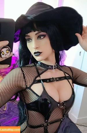 Kara Corvus photo #0158