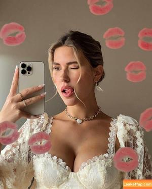 Kara Del Toro photo #0450