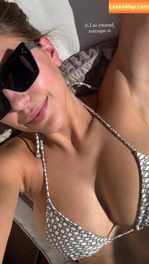 Kara Del Toro photo #1061