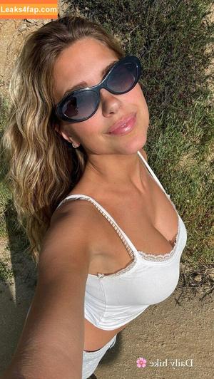 Kara Del Toro photo #1159