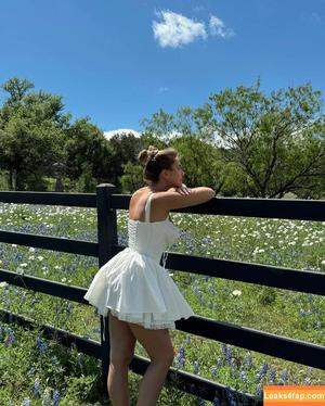 Kara Del Toro photo #1205