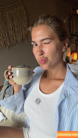 Kara Del Toro photo #2804