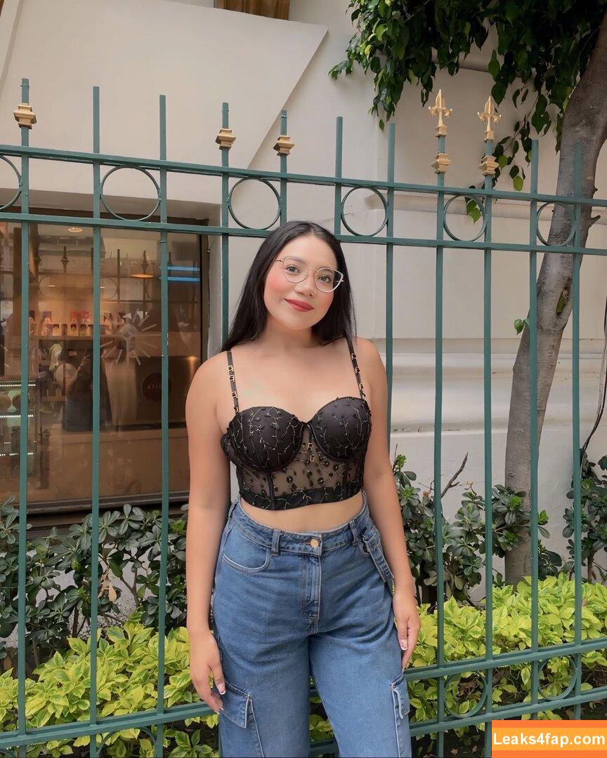 Karen Flores / karen_fn199 leaked photo photo #0002