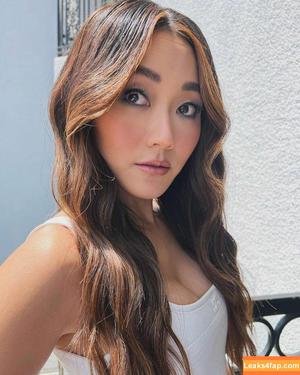 Karen Fukuhara photo #0302