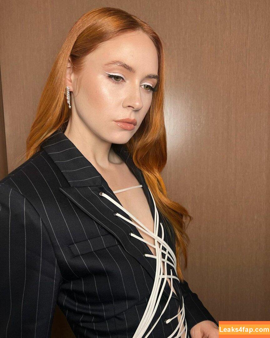 Karen Gillan / karengillan leaked photo photo #0123
