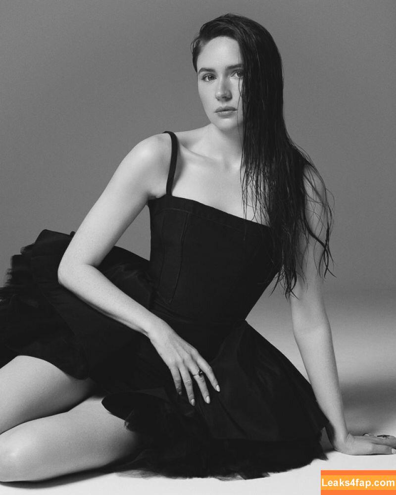 Karen Gillan / karengillan leaked photo photo #0142