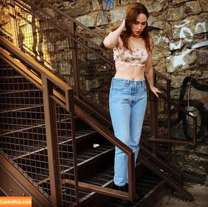 Karen Gillan photo #0001