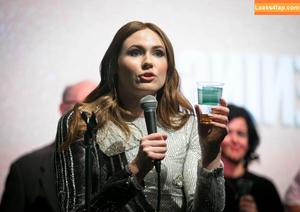 Karen Gillan photo #0042