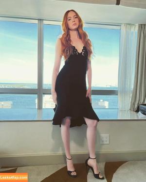 Karen Gillan photo #0172