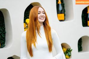 Karen Gillan photo #0193