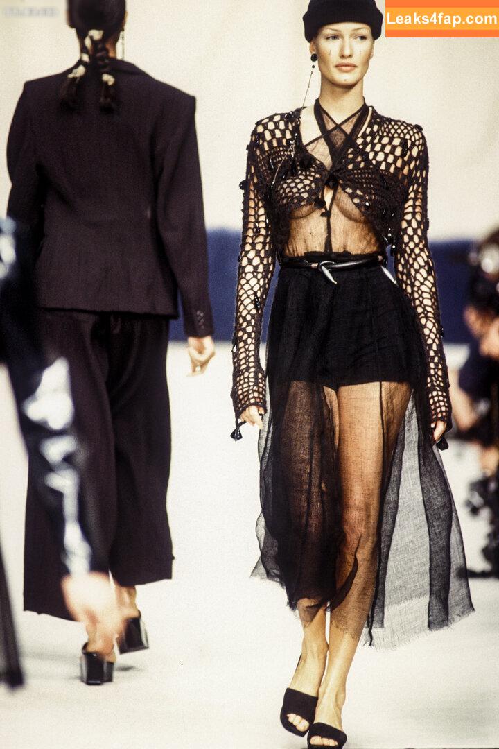 Karen Mulder /  leaked photo photo #0012