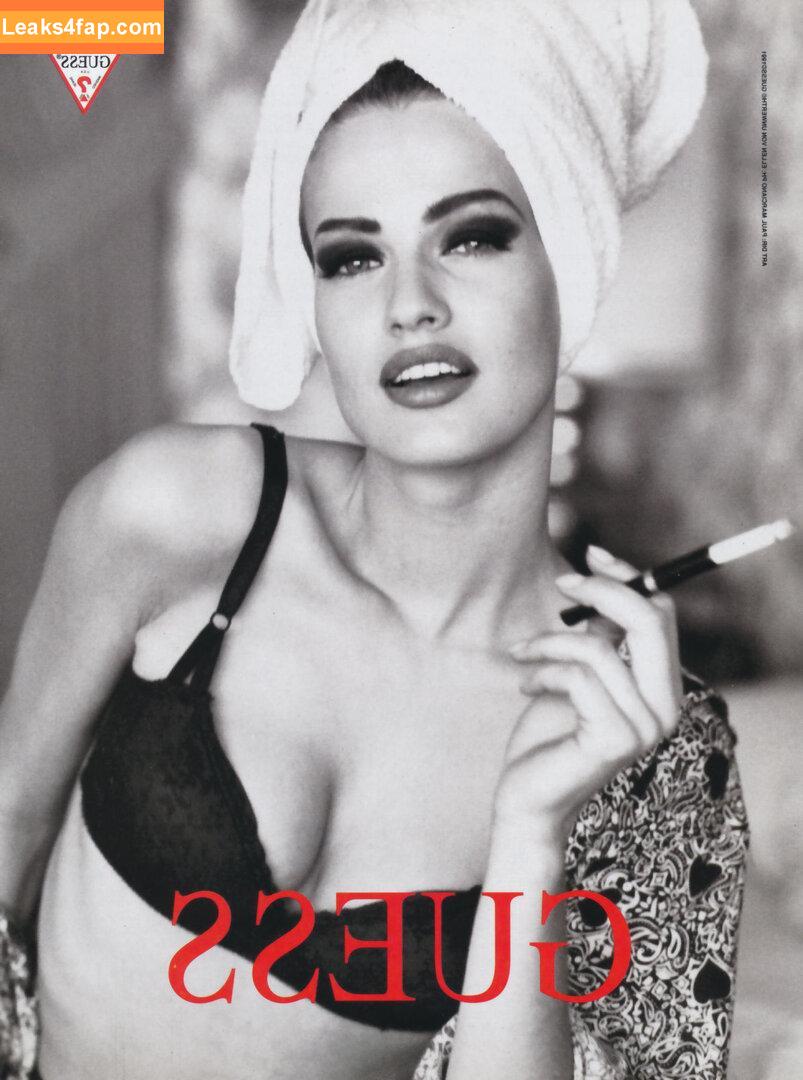 Karen Mulder /  leaked photo photo #0027