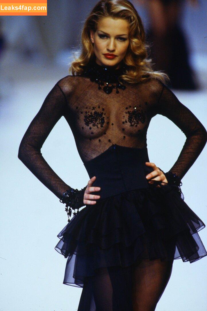 Karen Mulder /  leaked photo photo #0048