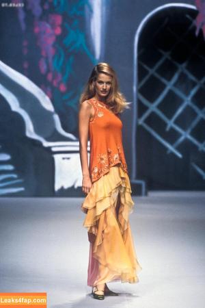 Karen Mulder photo #0042