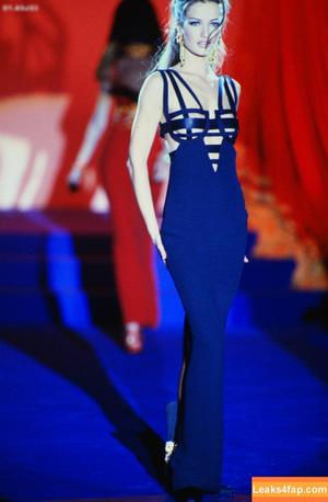 Karen Mulder photo #0046