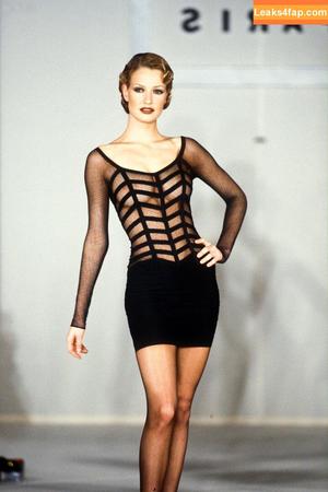 Karen Mulder photo #0067