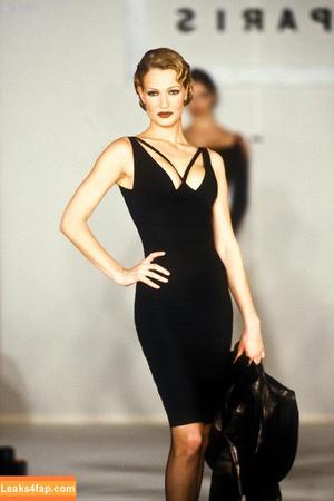 Karen Mulder photo #0068