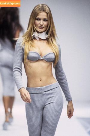 Karen Mulder photo #0109