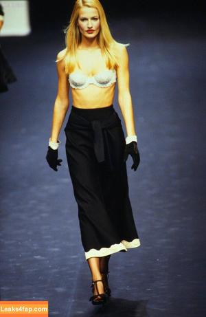 Karen Mulder photo #0129