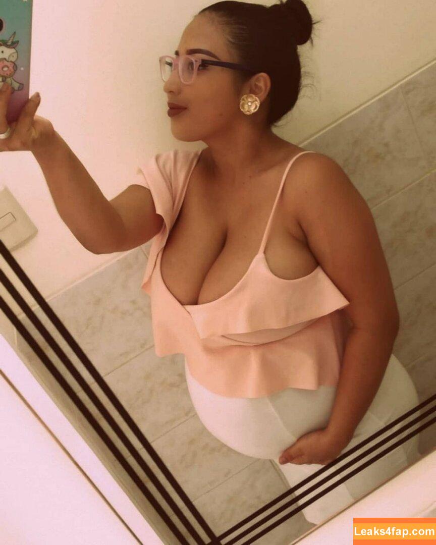 Karen Pinargote Torres / karenpinargot19 / karenpinargote / marilynptorres leaked photo photo #0098