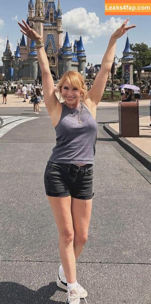 Kari Byron photo #0120