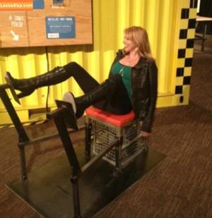 Kari Byron photo #0130
