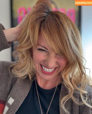 Kari Byron photo #0140