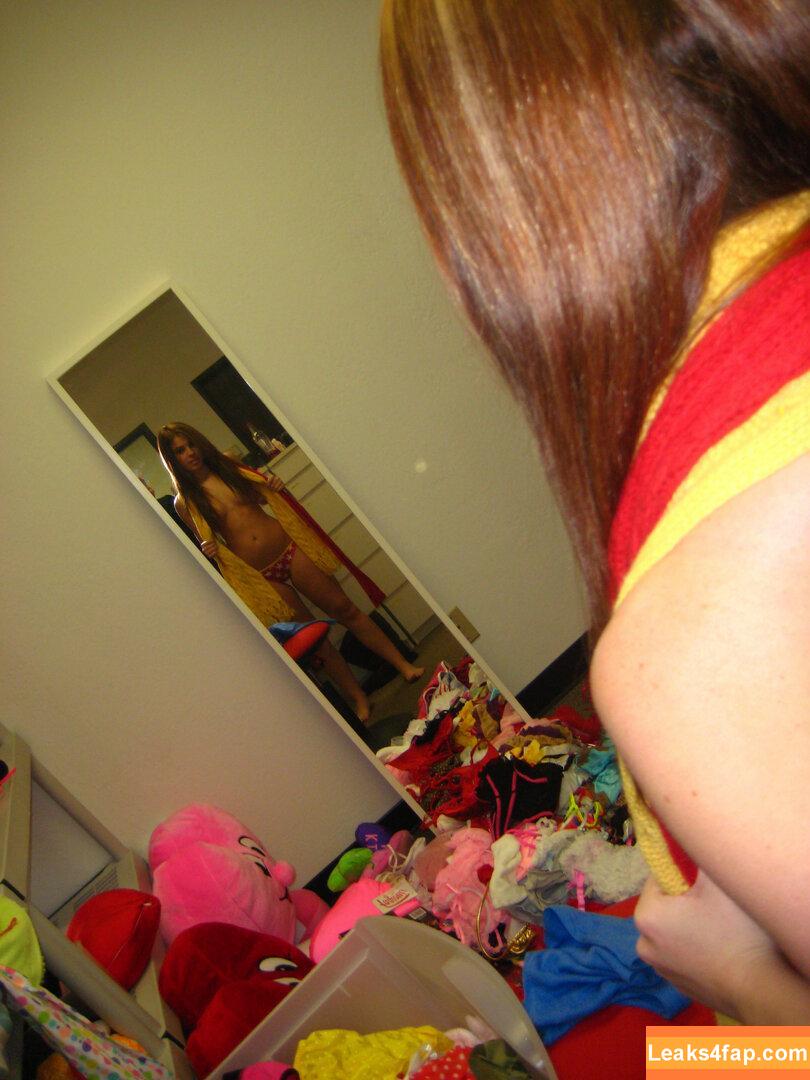 Kari Sweets / karis.sweets leaked photo photo #0265