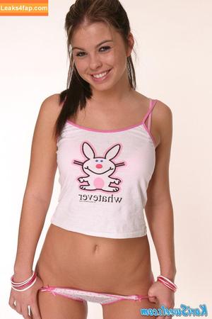 Kari Sweets photo #0086