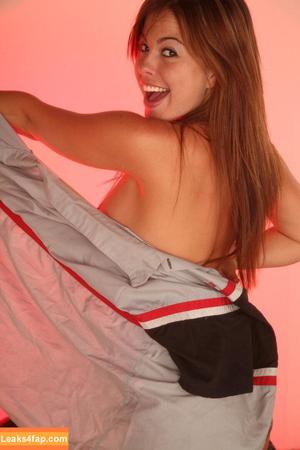 Kari Sweets photo #0147