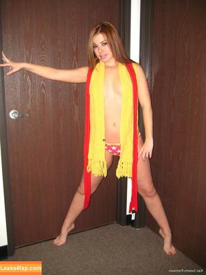 Kari Sweets photo #0259