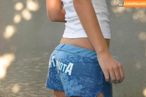 Kari Sweets photo #0359