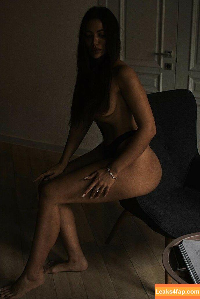 Karima Balluki / karima.fox / karimaballuki leaked photo photo #0003