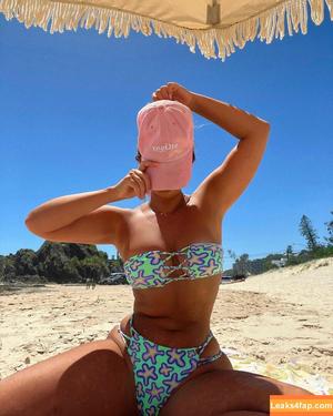 Karina Irby photo #0099