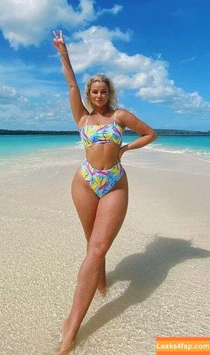 Karina Irby фото #0315