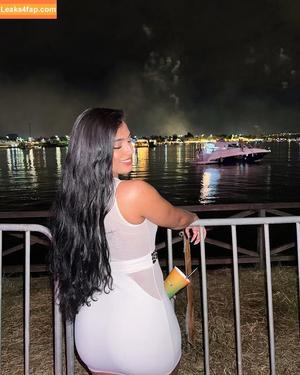Karina Rodrigues photo #0019