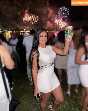 Karina Rodrigues photo #0020