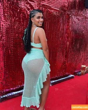 Karina Rodrigues photo #0022