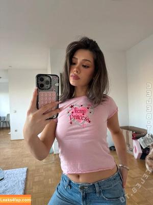 Karina Scherzer photo #0111