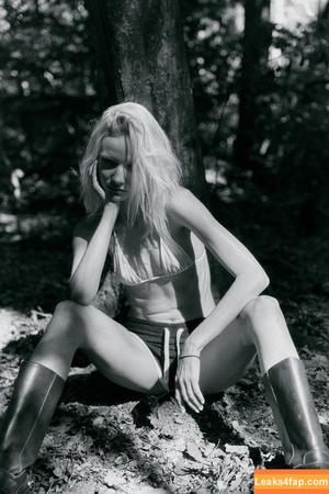 Karina Vasilishin фото #0007