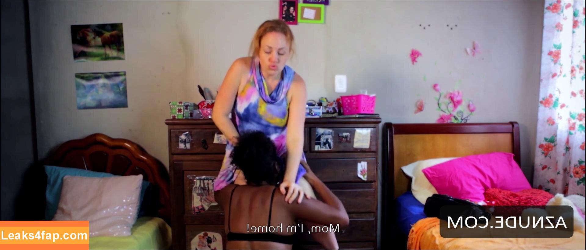 Karine Teles /  leaked photo photo #0001