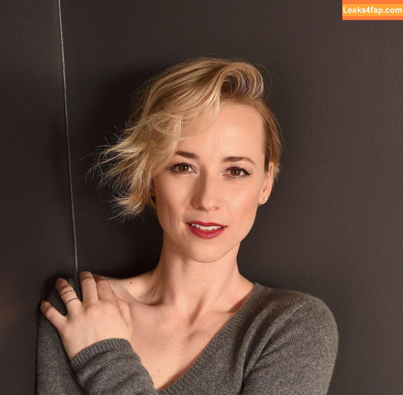 Karine Vanasse / karinevanasse leaked photo photo #0023