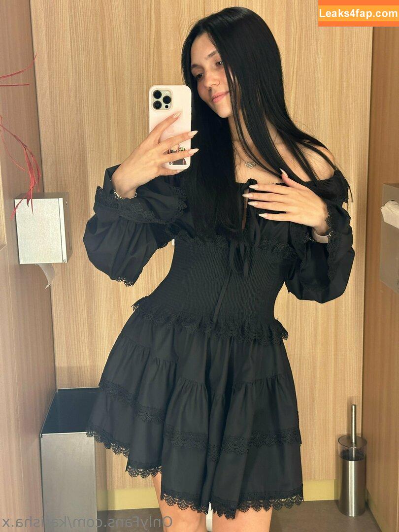 karisha.x / karnex.x leaked photo photo #0236