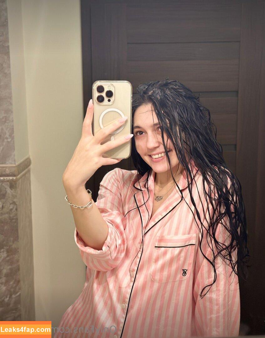 karisha.x / karisa.x leaked photo photo #0457