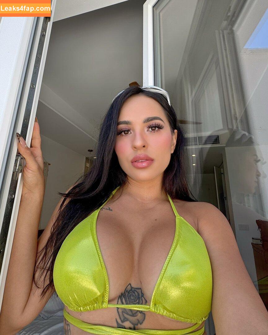 Karla Bustillos / karbgarcia / karlybustillosg слитое фото фото #0045