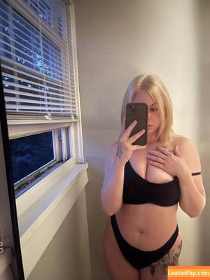 Karli Beth photo #0001