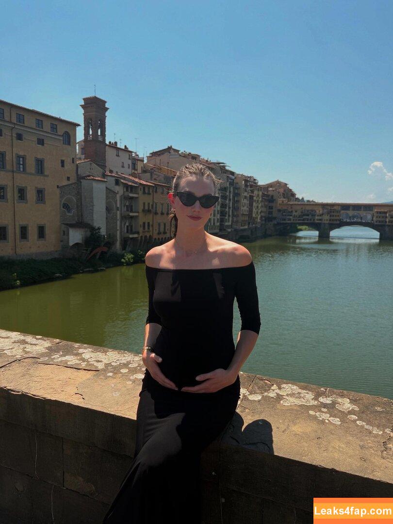 Karlie Kloss / karliekloss leaked photo photo #0385
